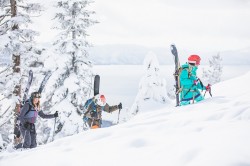 Retrouvez une sélection des derniers produits THE NORTH FACE à la Boutique Bernard Charvin Les Enfants de Courchevel.