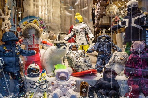 Boutique ski, prt--porter, accessoires, jouets, luges, poussettes Courchevel 1850 - Les Enfants Bernard Charvin Sports